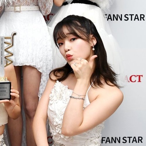 onlysseung0125's tweet photo. 충격 재림예수 실존
충격 천사 실존 https://t.co/FrA8vNF6yk