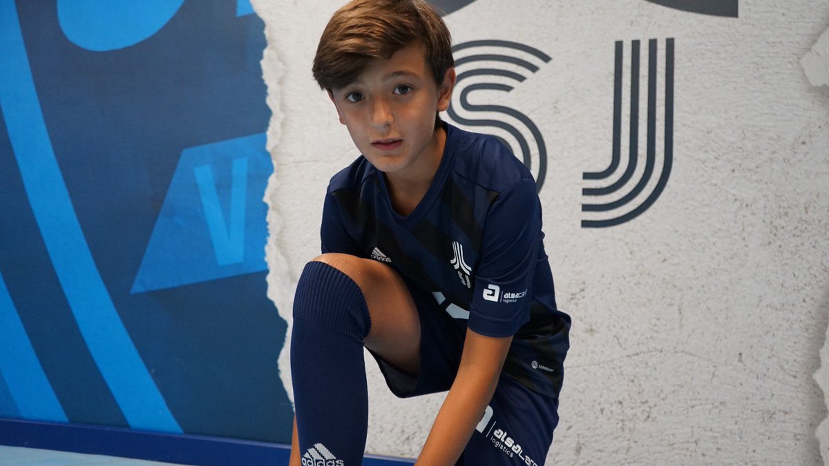 🔵⚫️ | Detalles de una de nuestras equipaciones para la temporada 22-23.

#CorazonAzul #NuevaEra #CFSanJosé <a href="/adidas_ES/">adidas_ES</a>