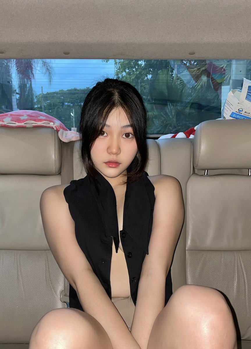 lookjeabb13's tweet photo. จอดรถแปบนึง https://t.co/V5PQKUPxpk https://t.co/zyGMVHSVsv