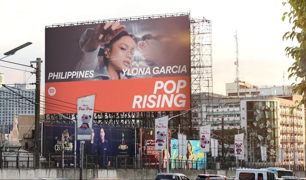 A hit of tomorrow, which is on Spotify today! <a href="/ylona_garcia/">ylo.</a>  graces the Spotify billboard in EDSA. 

Continue supporting her latest track, “Vibin” in the Pop Rising Philippines playlist on Spotify: ylonagarcia.lnk.to/vibin/spotify