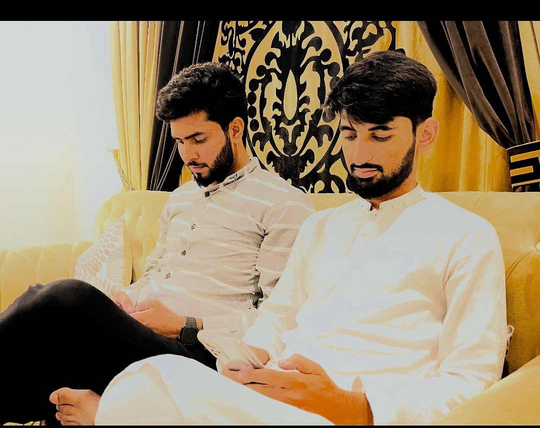 UsamaDar_07's tweet photo. چلو سادگی ہی سہی مگر ایک معیار تو ہے🥀
#اپنی_زبان_اردو
#اردو_کارواں
#U_D
#F_u https://t.co/CV07RvT0bn