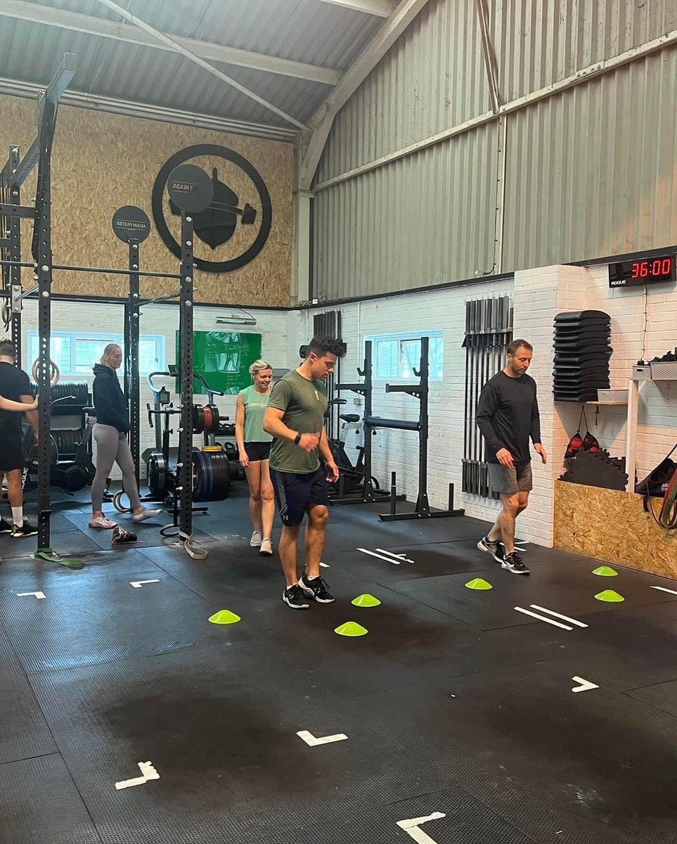 OakhamPhysio's tweet photo. Loved this weekend’s ankle prehab workshop with @CrossFitOakham 💪🏻

Looking forward to next months!
#oakham #rutland https://t.co/T7PI6hypxZ