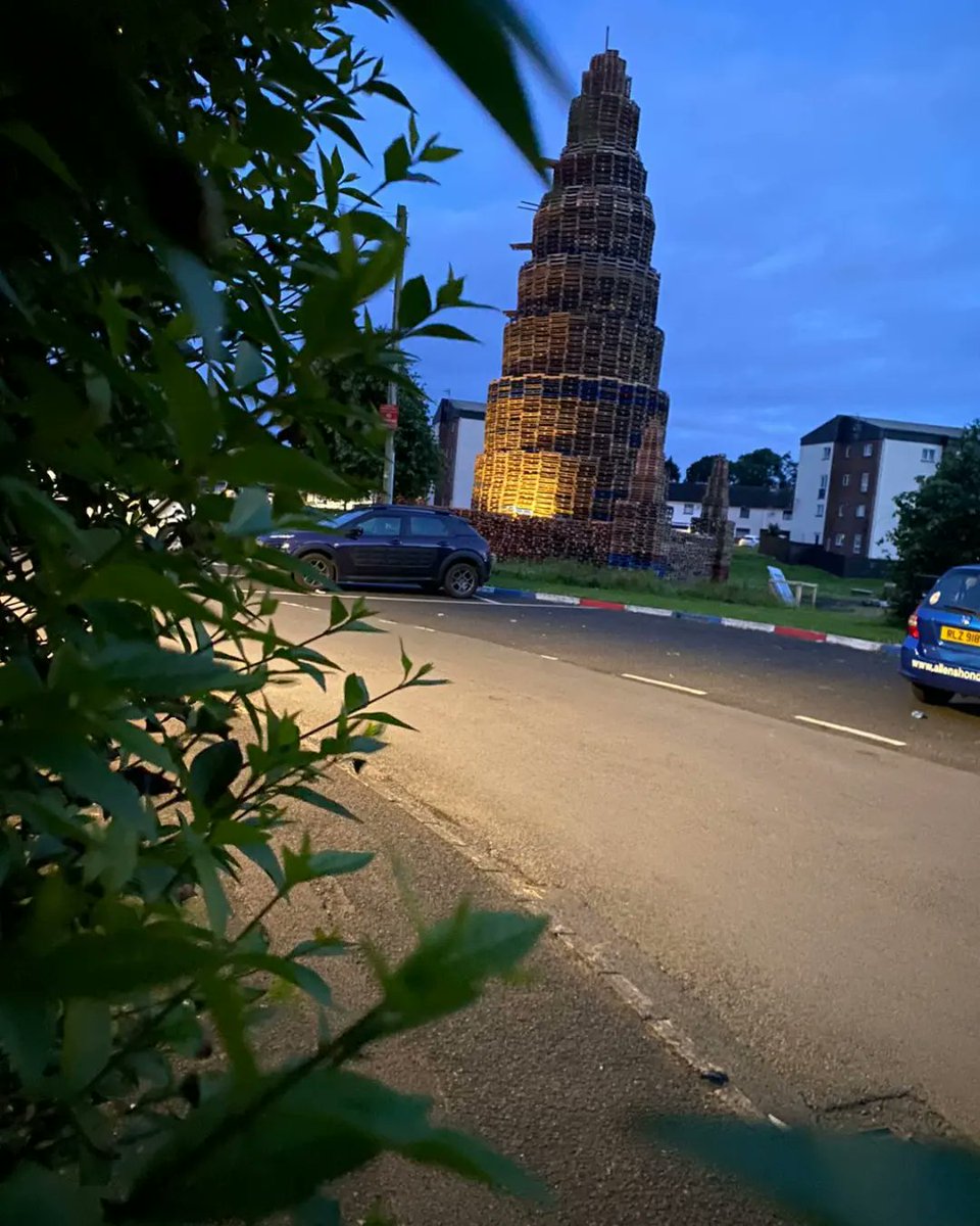 LCRbonfire's tweet photo. Fully stacked and ready to go on 8th july ,, PLEASE RETWEET AWAY
🤚🇬🇧😈🔥 
#lcr #thisonesforalbert #retweet #loyalist #corcrainbonfire #portadownbonfire #castlesinthesky #ohhtellmewhy #dowebuildbonfiresinjuly #ulster #northernireland #culture #british https://t.co/F9Vv67JPHU