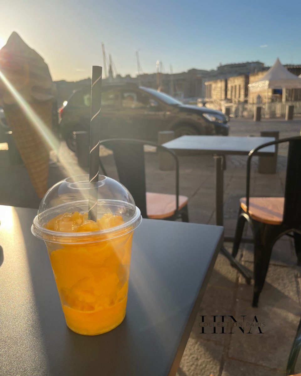 ✨Marseille✨
Balade au Vieux-Port 🤍
#abaya #abayastyle #hijab #modestwear 
#hijabinspiration #hinacollectionparis #abayadesigner #abayalovers #modeststyle #modeststreetfashion #hijabstyle #abayaaddict #hijaboutfit #myhijab