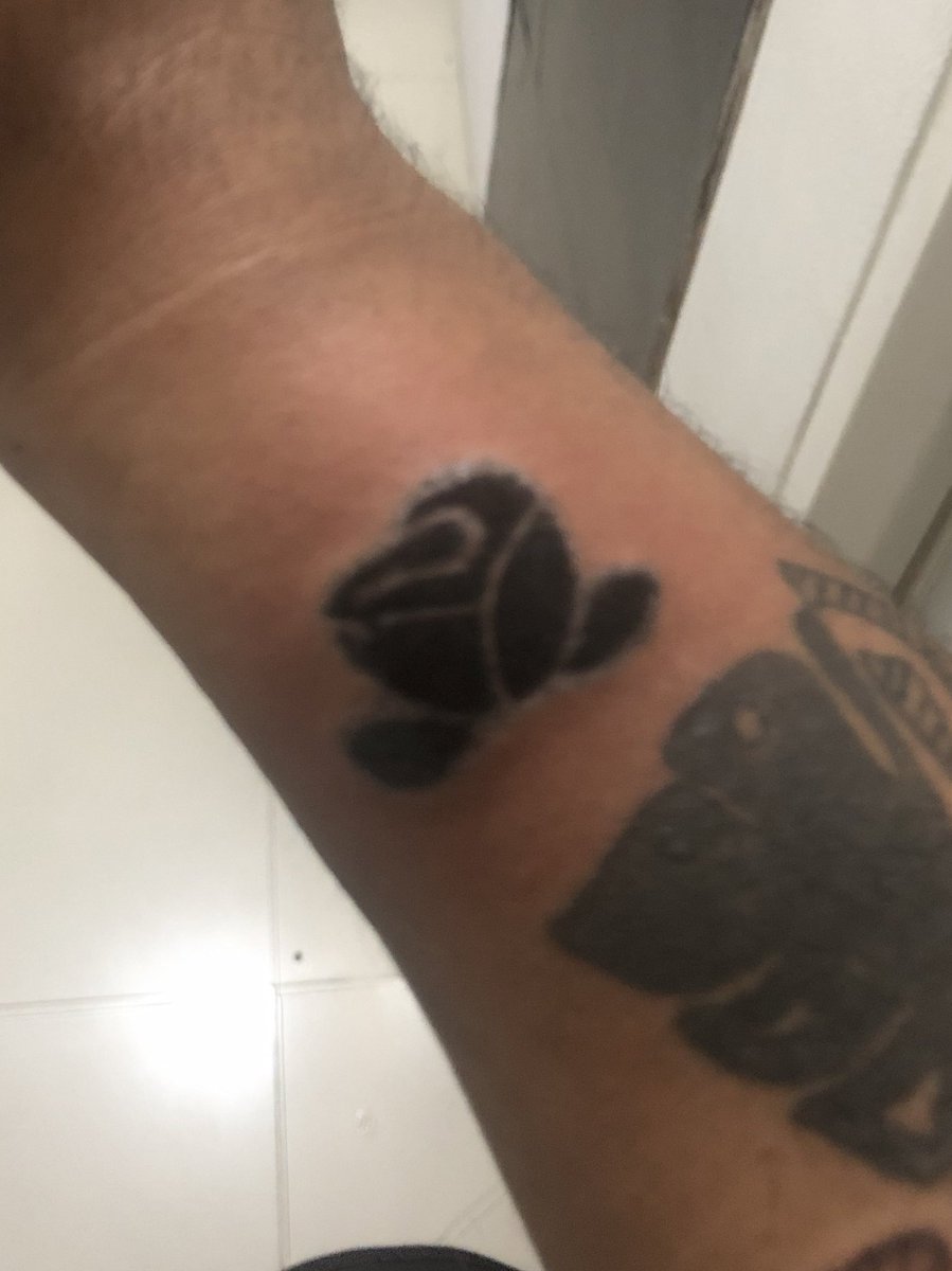 Gin_TheDrink's tweet image. Syempre a simple reminder na minsan nung kinailangan ako ng bansa tumugon ako. Mahal na mahal kita Mama @lenirobredo  at susuporta ako sayo all the way! #AngPresidenteLeniRobredo #LeniRobredo