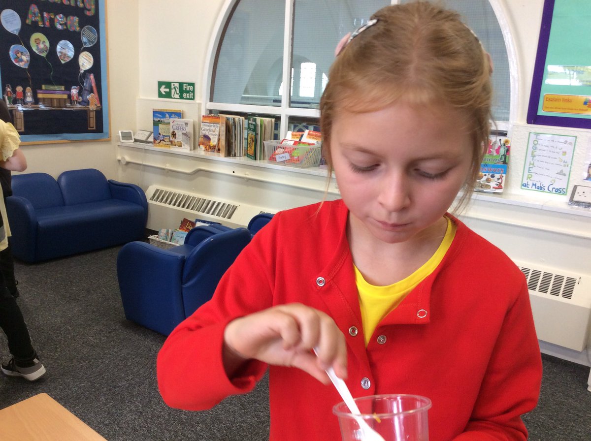 MabsCrossYear3H's tweet photo. Y3H loved the paella tasting session. It was delicious! https://t.co/0D5AVWSdbL