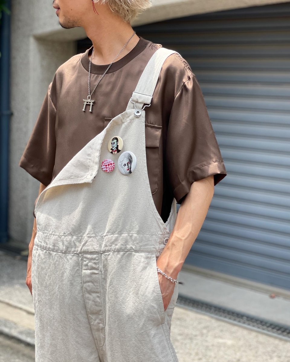 boinne_official's tweet photo. Today's BNB-INSTAGRAM Feed
DAIKANAYAMA instagram
https://t.co/eumBXS0LXw
"夏のオーバーオール"
OSAKA instagram
https://t.co/ZPwFTDJoJG
"Make One's B.D ONE STRAP"
ONLINE STORE
https://t.co/4fR2aX00B3
#brunaboinne #ブルーナボイン
#ootd #styling #overall
#delmonaco #デルモナコ https://t.co/e2EfuGQGW8
