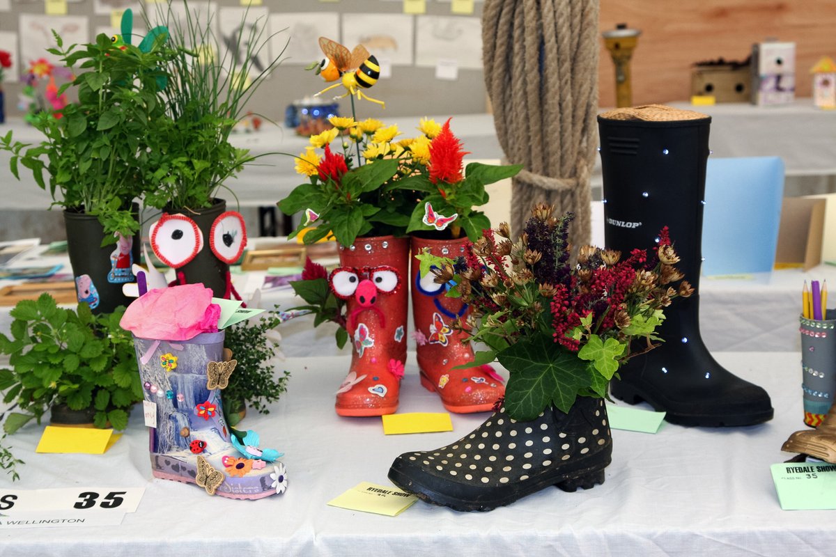 RyedaleShow's tweet photo. Just a few hours left to make sure your Produce and Children's entries are in for this year's Show.  Don't miss out!! https://t.co/6nojE2gvQi