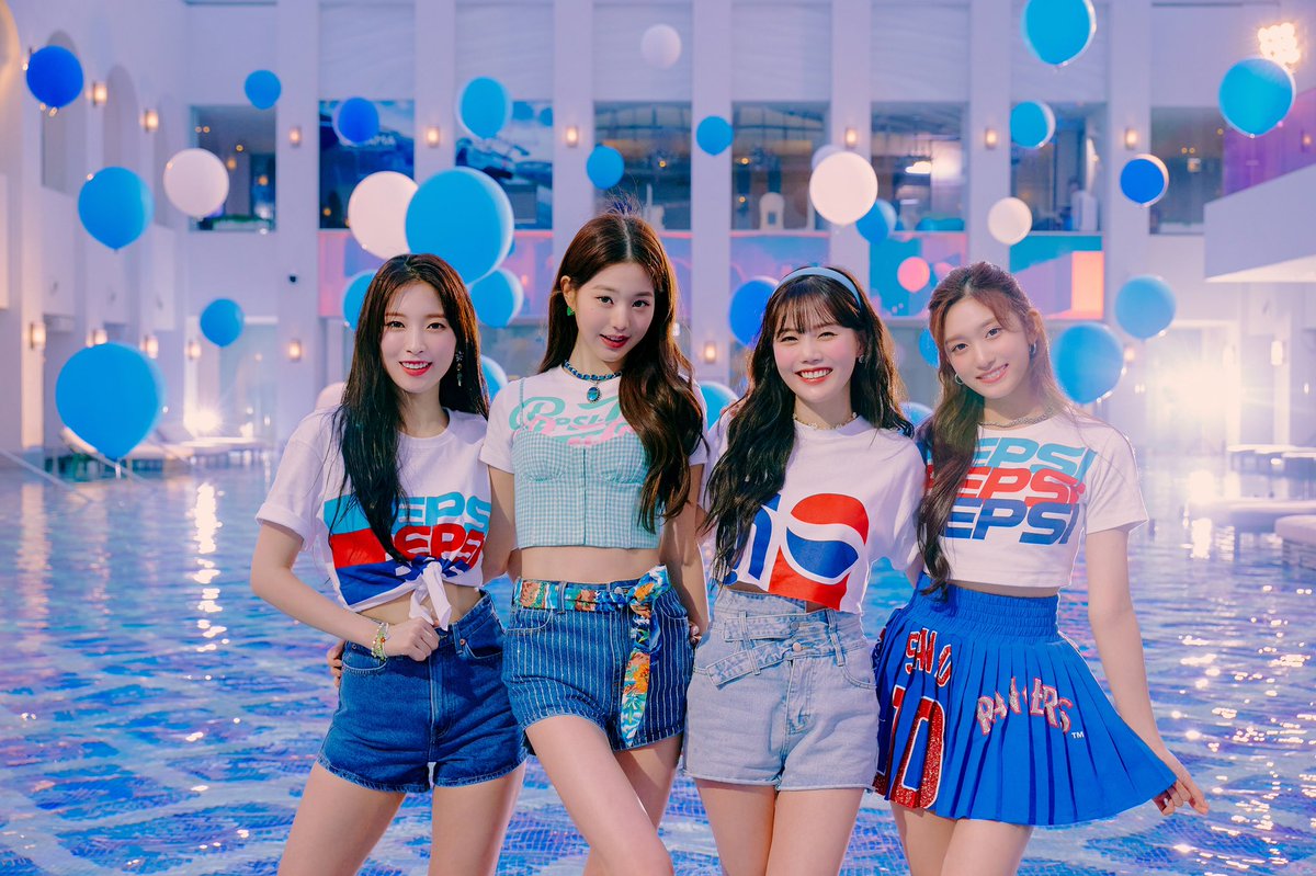 STARSHIPent's tweet photo. [#PEPSIxSTARSHIP]
2022 #PEPSI X #STARSHIP
K-POP 캠페인 MV 비하인드

#스타쉽 #네이버포스트 에서 만나보세요🙌🏻
👉🏻 https://t.co/VRT4FIE1As

#효정 #아린 #OHMYGIRL
#장원영 #이서 #IVE
#세림 #정모 #CRAVITY
#PEPSI_BLUE
#PEPSI_ZERO_SUGAR
#블루앤블랙 #펩시 #광고 https://t.co/9K6SYe2YUh