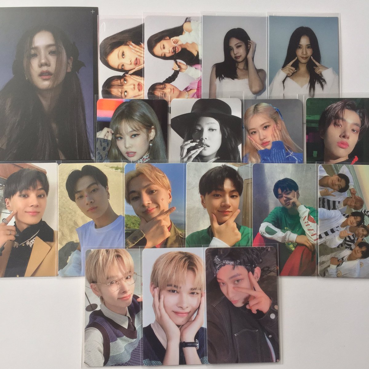 naoiromi's tweet photo. 𓂃 wts lfb blackpink ph
 ( claiming tweet )

—  23, 060 set
—  prio payo or 1 month res with 50% payo dp 
—  gcash , direct j&amp;t 
—  dm / reply to claim

( # ) wts lfb blackpink enhypen ph https://t.co/LZEveeUBu7