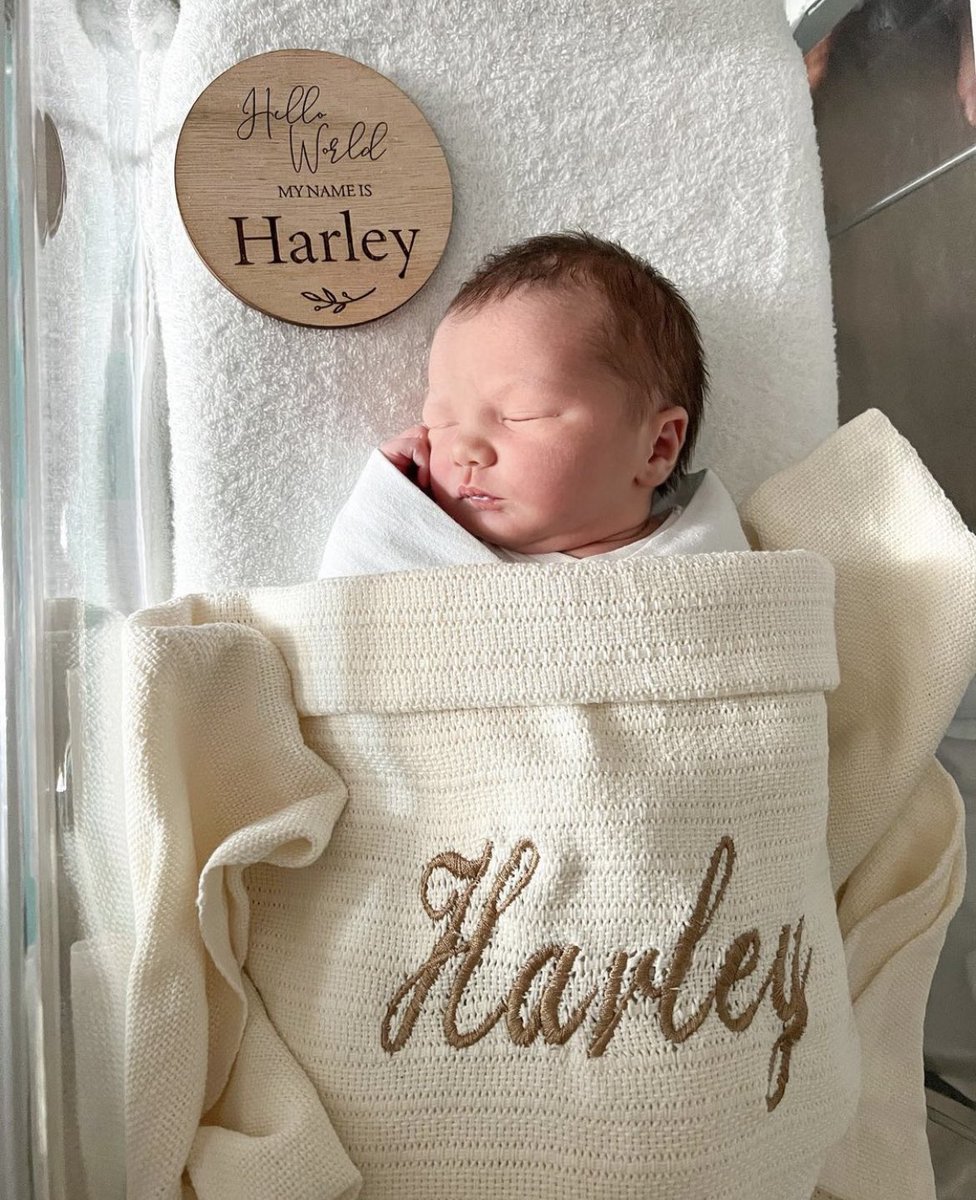 02.07.2022
Welcome baby Harley Veltman to the world 🎉❤️👶🏻🍼

Pic: Joël Veltman 

#joelveltman #joëlveltman #naomiveltman #harleyveltman #brightonandhove #brightonandhovealbion #brightonandhovealbionfc #brightonandhovealbionkids