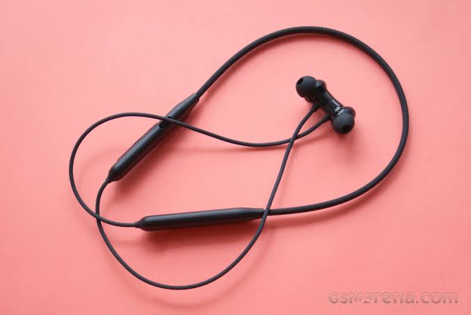 GiriAcc's tweet image. #OnePlus #oneplusbulletsZ2 available