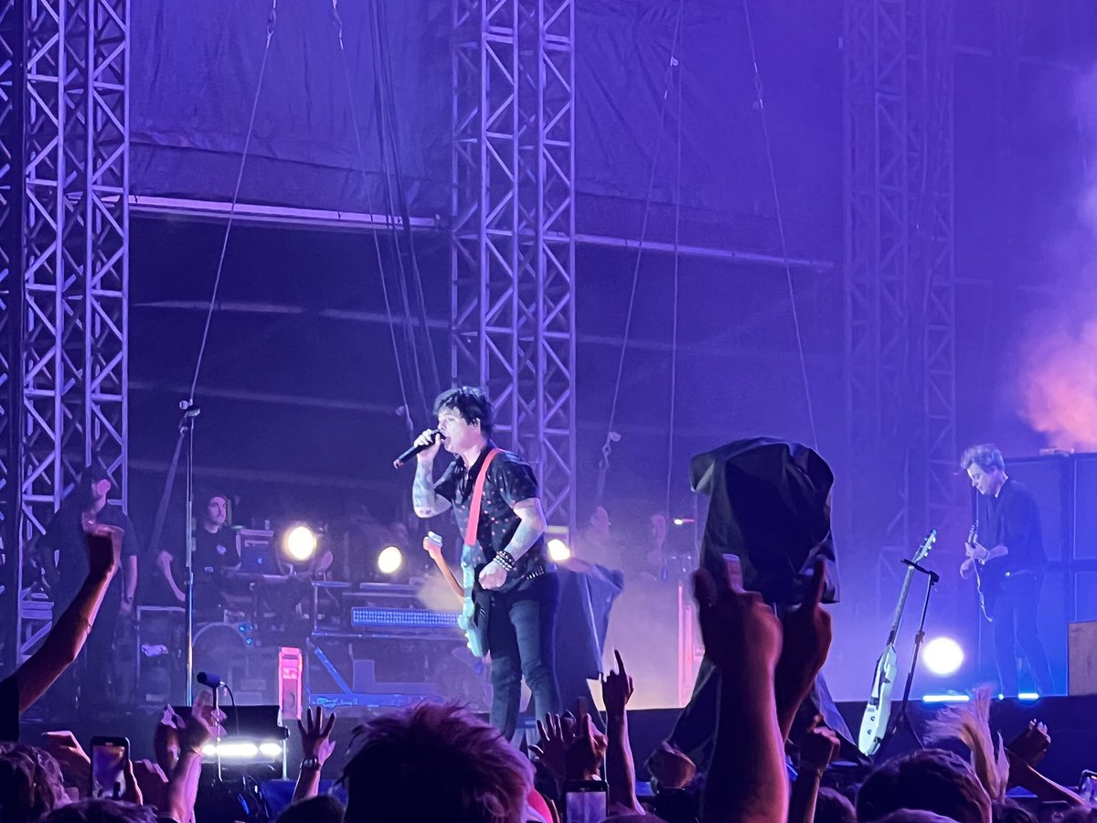 The utter joy of seeing <a href="/HellaMegaTour/">Hella Mega</a> <a href="/GreenDay/">Green Day</a> <a href="/falloutboy/">Fall Out Boy</a> <a href="/Weezer/">weezer</a> 3 times this week in London, Huddersfield &amp; Paris with my teen just because we couldn’t stop. <a href="/BJAofficial/">Billie Joe Armstrong</a> thank you especially for the energy and endorphins; please do move to London and fast.