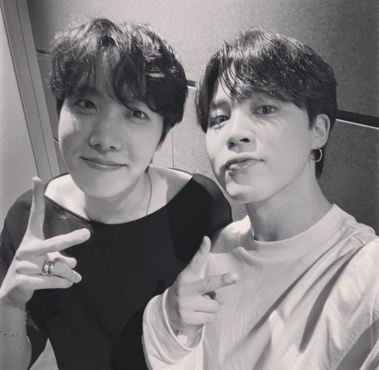 JiminxBTH's tweet photo. @JHopexBTH https://t.co/pbLniLF6p0