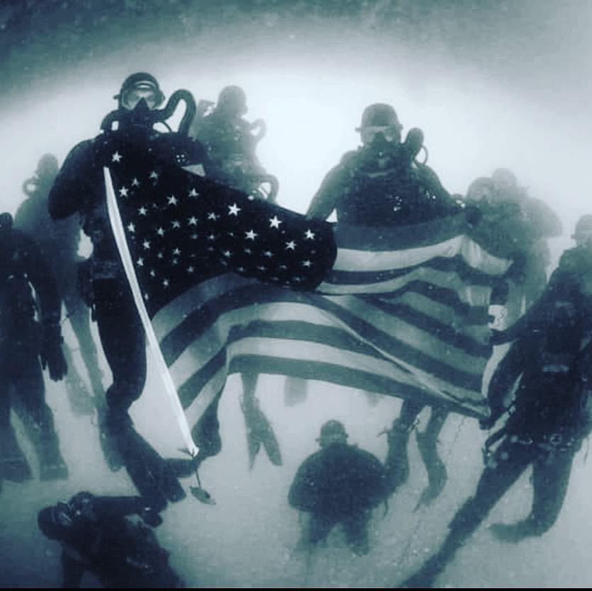 SteveGo60591950's tweet photo. Happy Birthday to our Great Nation! #4thOfJuly #IndependenceDay #USA #America #navyseals #forceblue #hooyah https://t.co/qEJpBCYJDX
