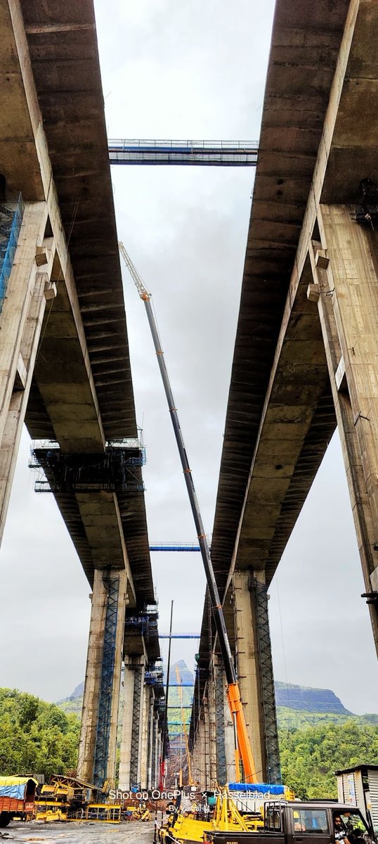 Sahil P (@Sahilinfra2) on Twitter photo 2022-07-04 11:33:23 #Samruddhimahamarg Mumbai Nagpur expressway Pkg 14-Igatpuri-Afcons Maharashtra's tallest road piers. 1195m vaiduct on 13 piers after exiting the 7.7 kms kasara tunnels.The entire pkg is iconic. ©️Vishal mungse #Samruddhimahamarg Mumbai Nagpur expressway Pkg 14-Igatpuri-Afcons Maharashtra's tallest road piers. 1195m vaiduct on 13 piers after exiting the 7.7 kms kasara tunnels.The entire pkg is iconic. ©️Vishal mungse