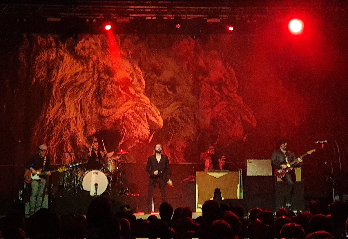 banjotic's tweet photo. @looby_lambchop @rivalsons Blackburn was my first @rivalsons gig. I've been to hundreds of gigs since the 1970's - this was one of the best. Absolutely sensational!!🤘 https://t.co/oxvbjI9lrl