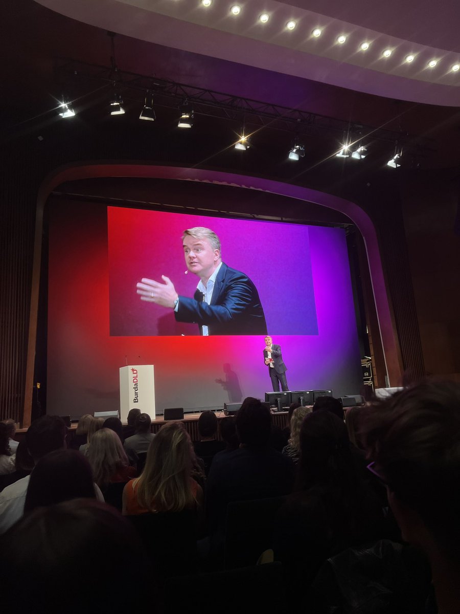susanne oemus tweet media