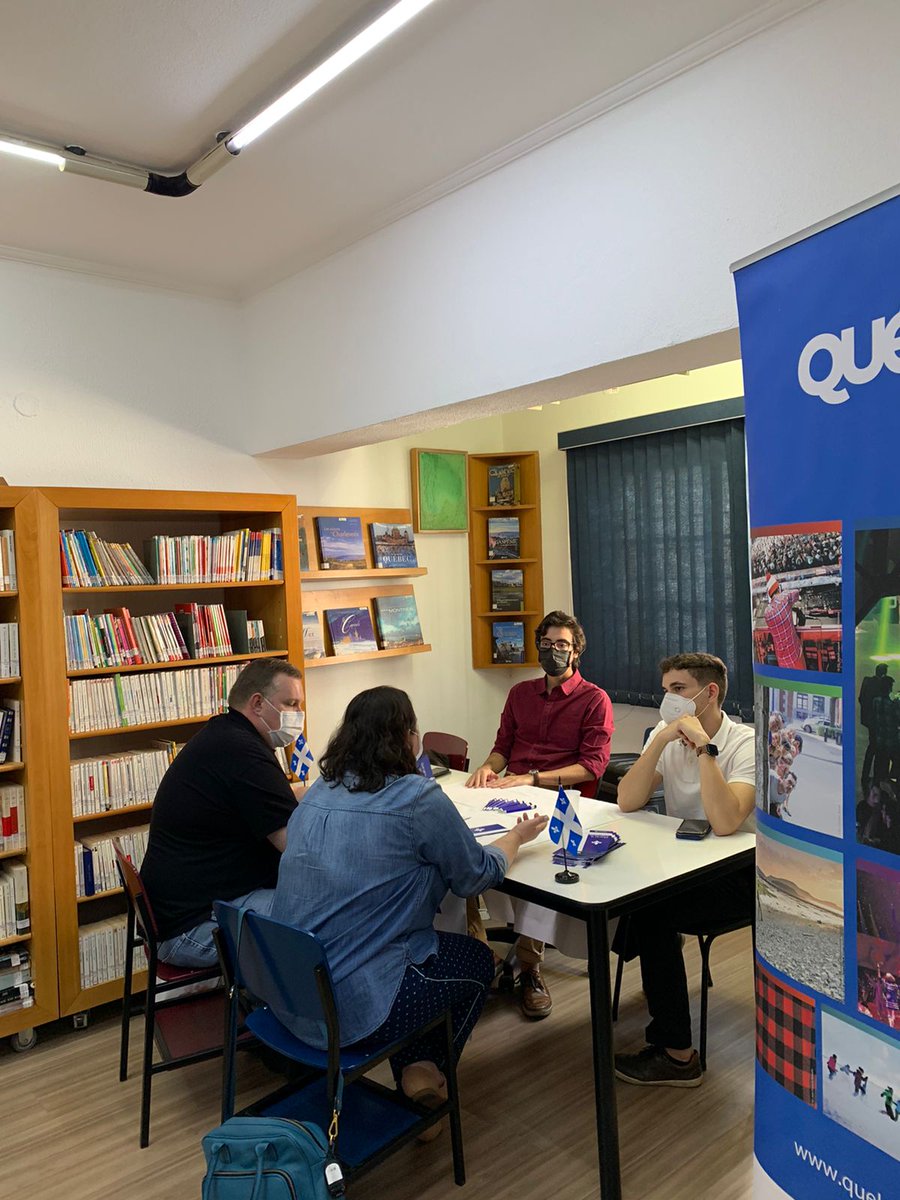 QuebecBrasil's tweet photo. No dia 2 de julho, participamos da Journée portes ouvertes da Aliança Francesa de Campinas! Realizamos dois seminários, bem como consultas individuais para estudos e trabalho em nosso quiosque personalizado para a ocasião. Merci #Campinas! #QcSP https://t.co/O6vrZrmPYe