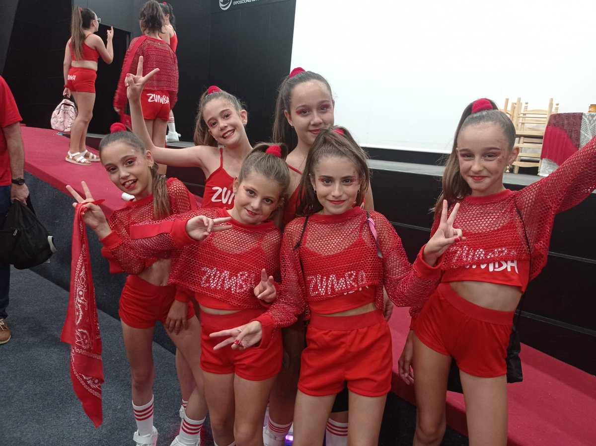 aytocasariche's tweet photo. Las casaricheñas Indara, Marta, Alba, Arantxa, Belén y Carmen, se han proclamado Campeonas de España 🏆🥇en la categoría de Zumba Avanzado

ℹ Más información: https://t.co/DoeteYF9bC https://t.co/AYf2C1o26O