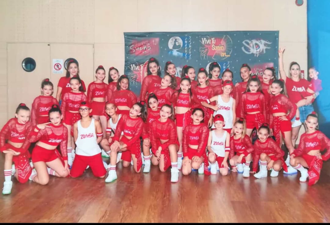 aytocasariche's tweet photo. Las casaricheñas Indara, Marta, Alba, Arantxa, Belén y Carmen, se han proclamado Campeonas de España 🏆🥇en la categoría de Zumba Avanzado

ℹ Más información: https://t.co/DoeteYF9bC https://t.co/AYf2C1o26O