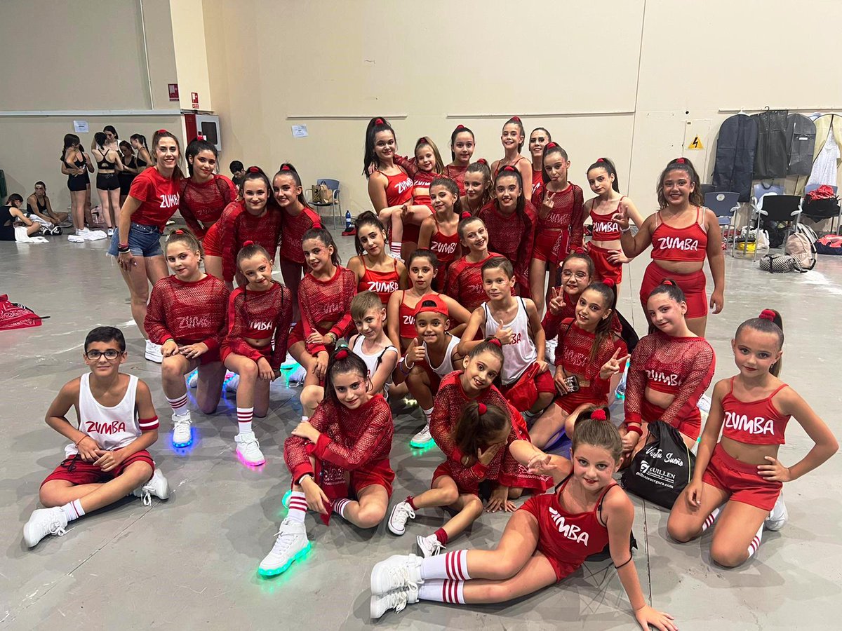 aytocasariche's tweet photo. Las casaricheñas Indara, Marta, Alba, Arantxa, Belén y Carmen, se han proclamado Campeonas de España 🏆🥇en la categoría de Zumba Avanzado

ℹ Más información: https://t.co/DoeteYF9bC https://t.co/AYf2C1o26O