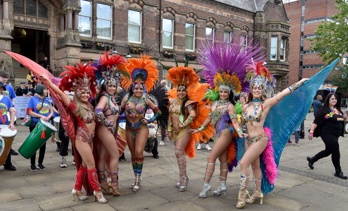 sthelenscouncil's tweet photo. More fab pics from #StHelensPride2022 😍🏳️‍🌈

Head over to our Facebook for a full gallery and see if you can spot yourself!➡️ https://t.co/Jg2Eej1RGp

#StHelens #Pride #StHelensTogether🌈 https://t.co/52RGygOrWz