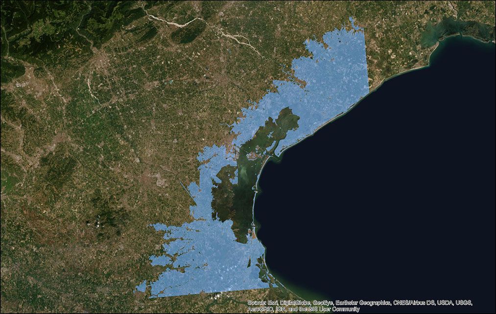 INGVambiente's tweet photo. Nelle immagini che vi proponiamo il livello del #mare oggi e quello previsto nel 2100 per l’area della laguna di #Venezia.  - #emergenzaclimatica https://t.co/w0ZE2owqQw