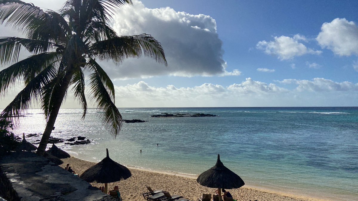 drlynnmccallum's tweet photo. Worse places to spend a Monday afternoon! #selfcare https://t.co/ASBkyGpzMy