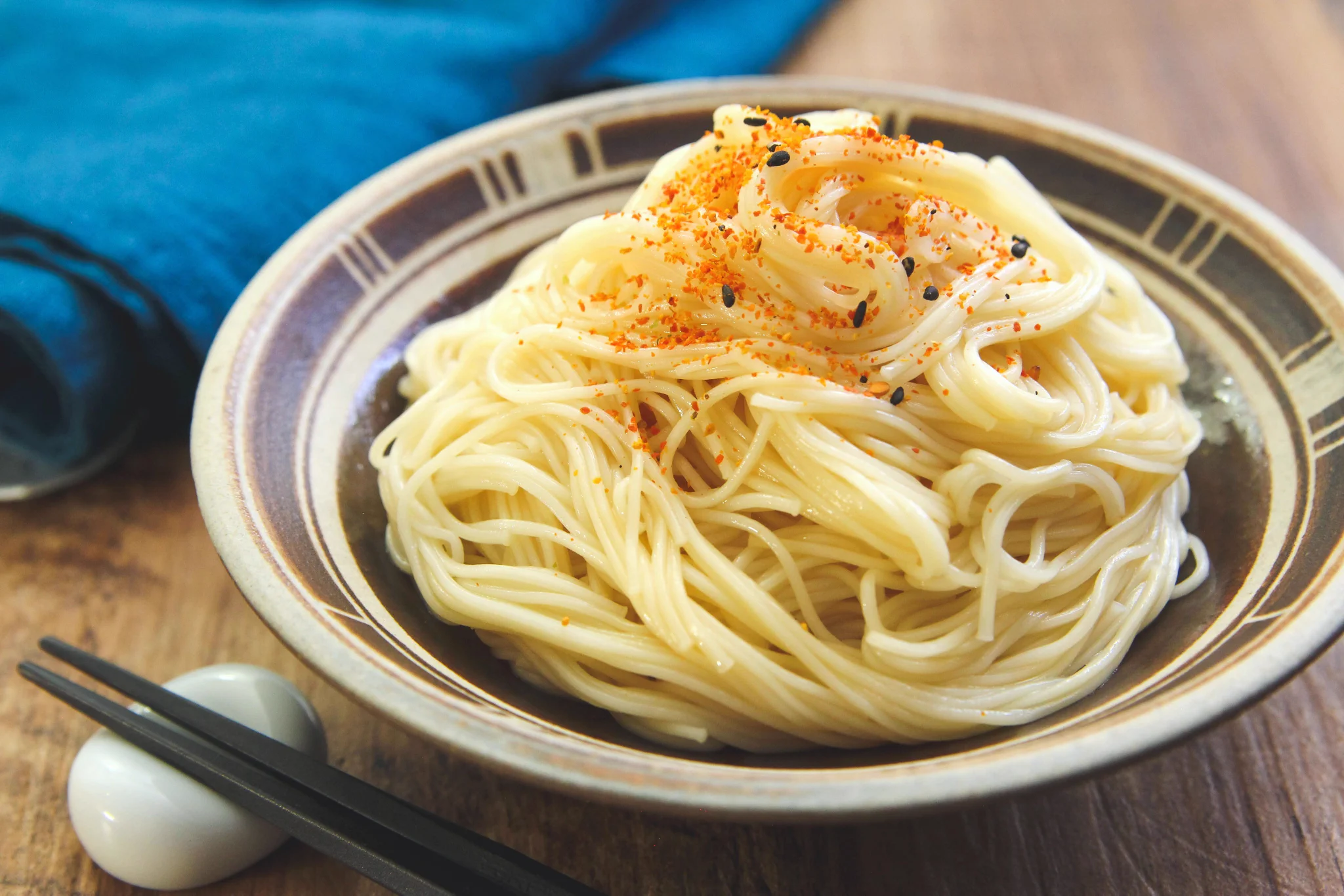 今の時期にぴったりそう！暑さで食欲がわかないときでもするするいけちゃうという「素麺」レシピ！