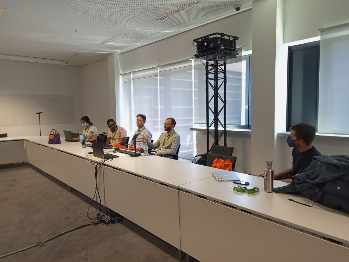 YESS_Network's tweet photo. Hybrid meeting with the #SSH_Network's @StoklandB & Håkon Aspøy: we need better #governance models to incorporate diverse types of #knowledge. And why is the #anthropogenic assets box in the @IPBES framework so small anyways...? #IPBES9 #YESSatIPBES9 https://t.co/Re2g7Cpi5i