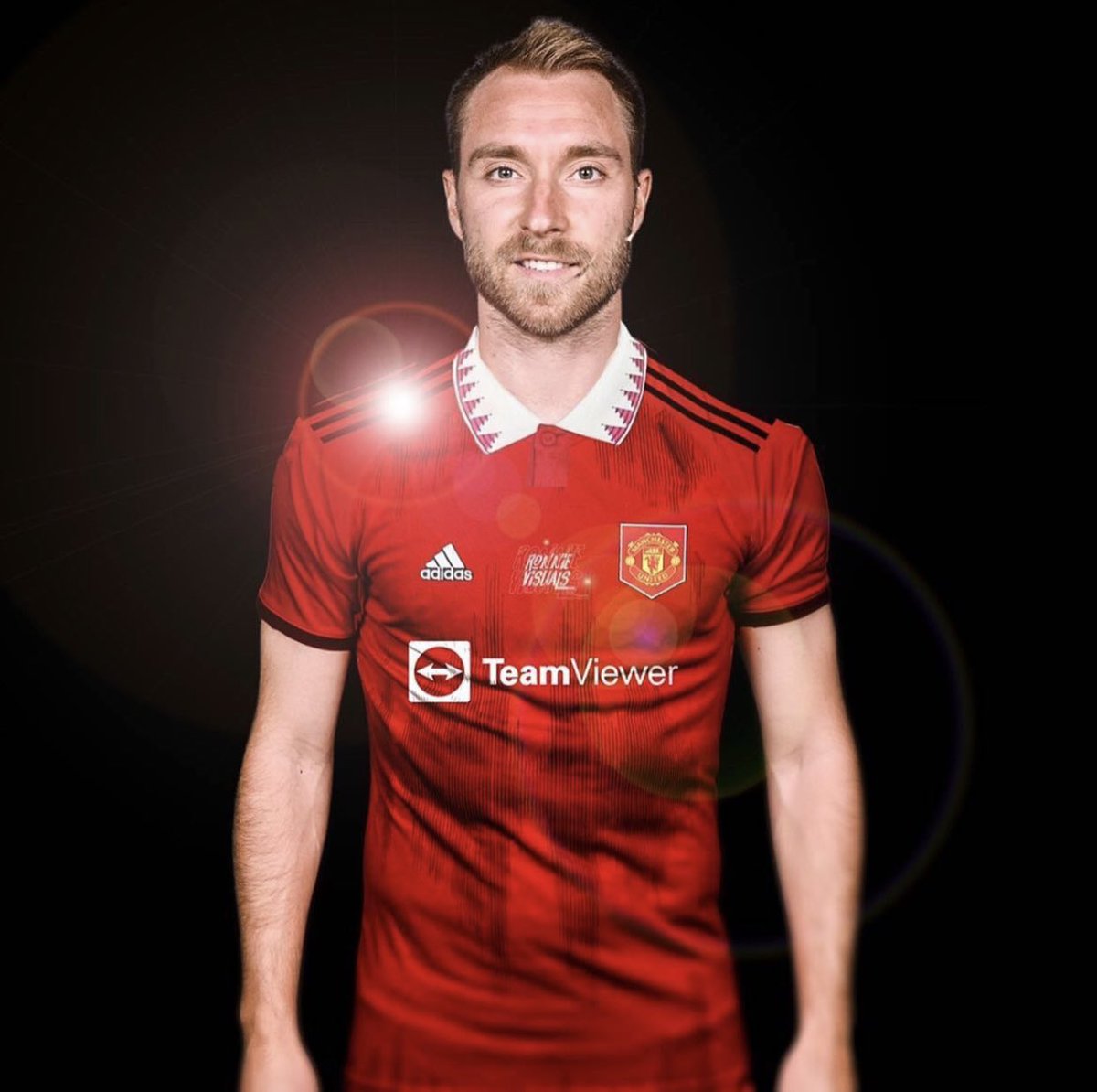 ManUtdInPidgin's tweet photo. No True Manchester United fan go pass this picture without liking it. ❤️

Tyrell Malacia ✅ 
Christian Eriksen ✅ https://t.co/jnVAA6ZYit