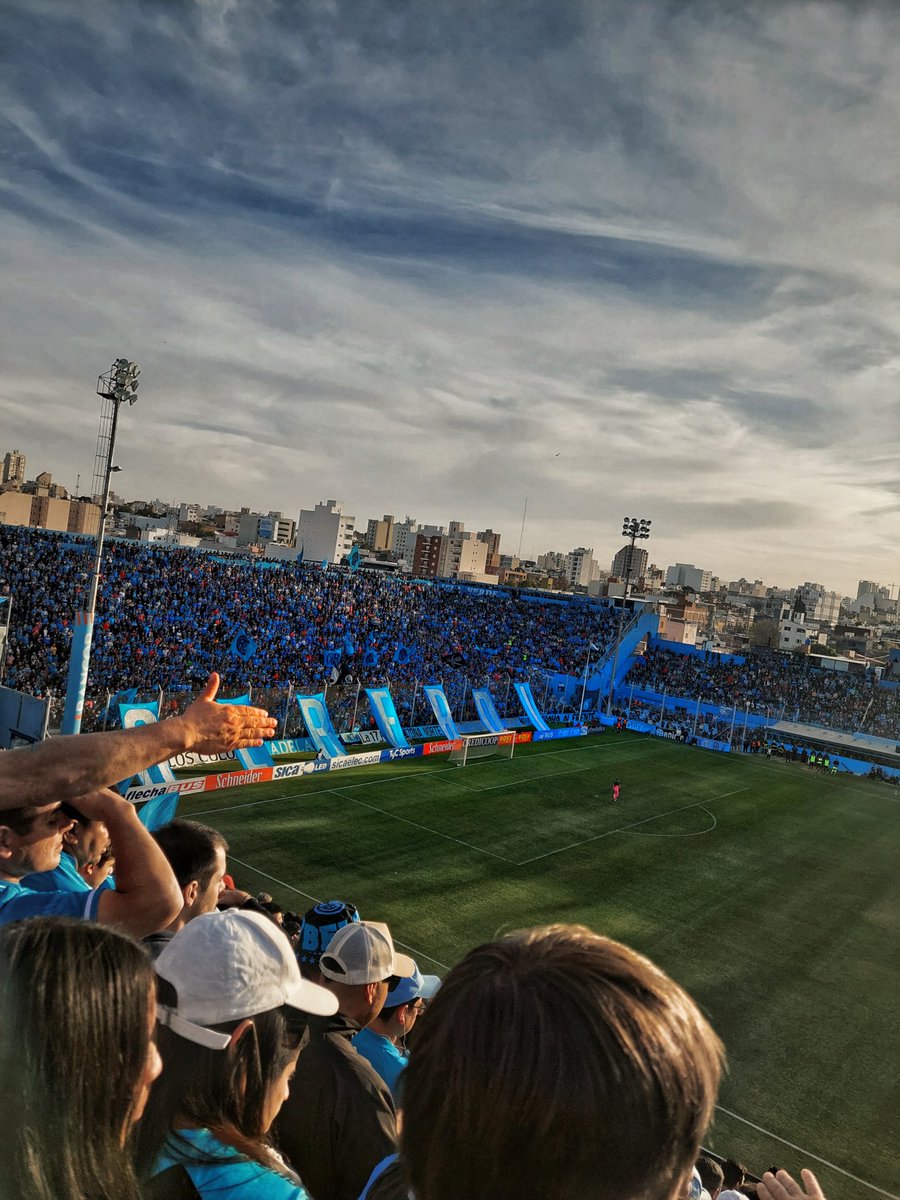 Si existe la reencarnación,Dios sólo te pido una cosa,no me quites el privilegio de ser HINCHA DE BELGRANO una y mil vidas más.