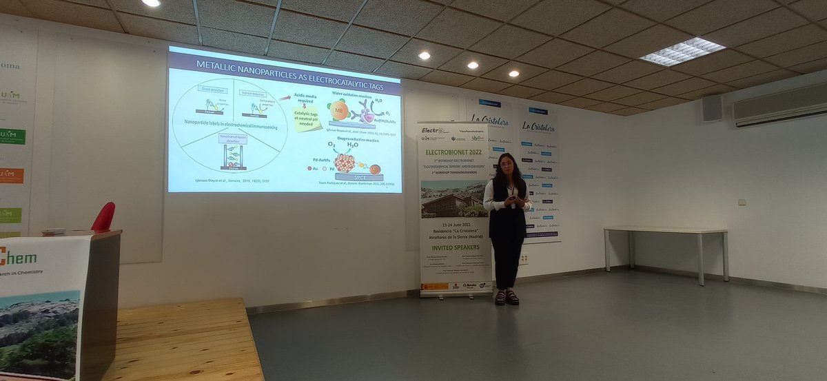 NBA_Uniovi's tweet photo. David and Celia, PhD Student of NBA Group, presented our last achievements on NanoINFECT project 🦠💊 https://t.co/saHW2LZNjU