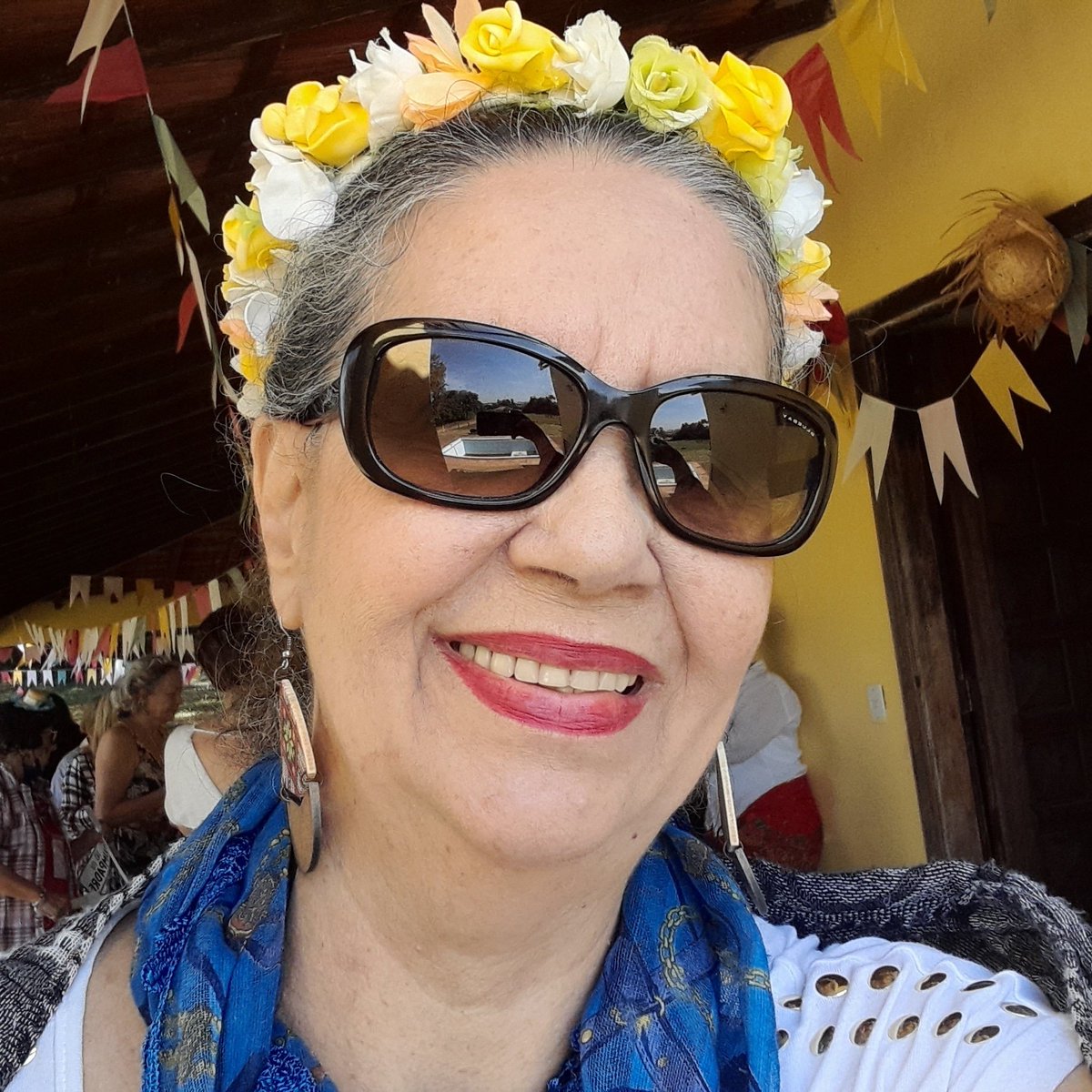 Marcinha47's tweet photo. Celebre a vida! Vista-se de esperança e espalhe o Amor. https://t.co/yj5VCquDbq