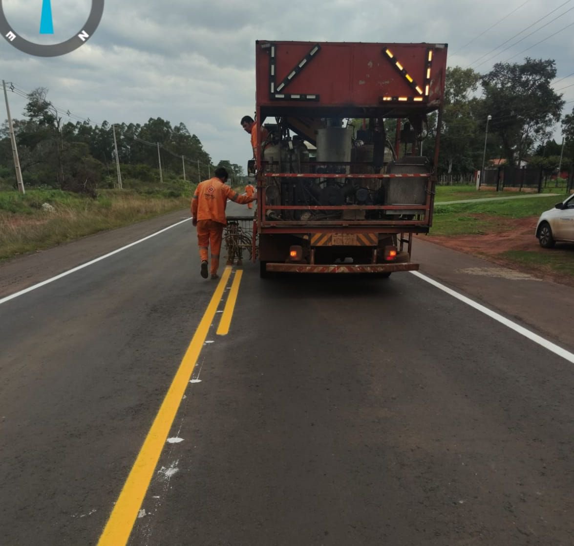 mopcparaguay's tweet photo. Realizamos tareas de reparación en la #RutaPY08, tramo Yuty - José Leandro Oviedo, en las zonas más críticas a lo largo de 20 Km.

Más info 👉🏼 https://t.co/OAXE7eP4dR

#ObrasParaLaGente 🇵🇾 https://t.co/gV7isatQI4