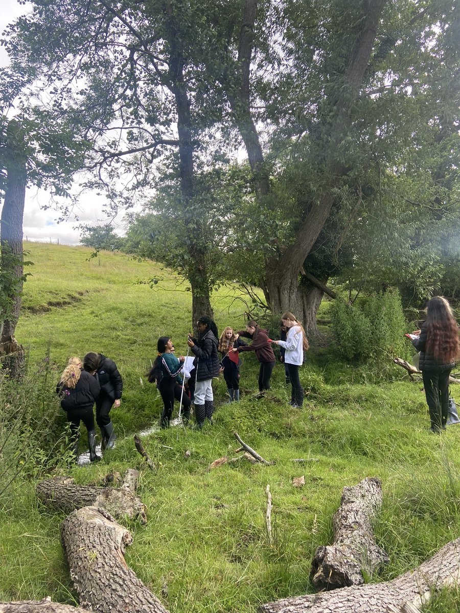 River studies in the River Bollin for part 2 of the fieldwork for Paper 3 <a href="/FlixtonGS/">Flixton Girls School</a> #geographers