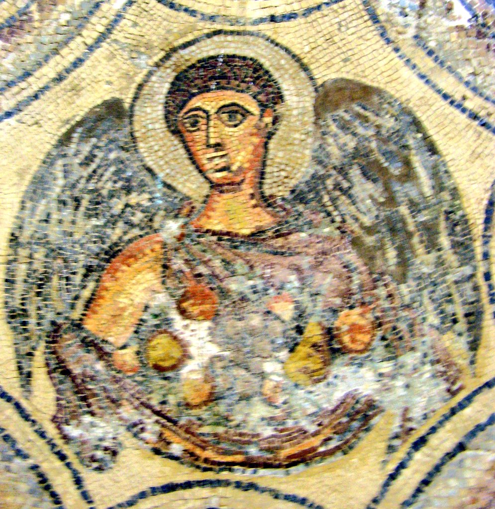 romanarchaeouk's tweet image. The display of mosaics when ARA&apos;s study tour visited the museum at Ptolomais, Libya, included several Bacchic mosaics, including one with the four seasons and big cats either side of a cantharus, and a marvellously detailed birds fragment #MosaicMonday