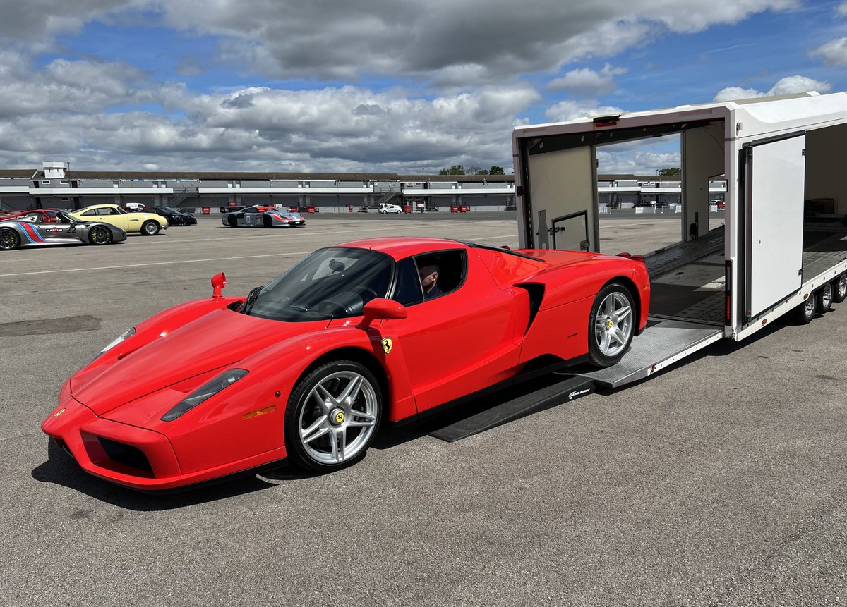 BeechesRecovery's tweet photo. This incredible and completely spotless Enzo Ferrari has been carefully transported on behalf of @aSUPERCARDRIVER

It is a true privilege to be trusted with such iconic and valuable vehicles

#Enzo #EnzoFerrari #VehicleTransport #ExoticCars #BeechesRecovery https://t.co/snq5M4HdoO