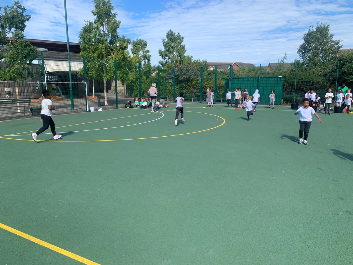 Discovery_Y1's tweet photo. KS1 had a great morning at sports day this morning! Thank you to everyone for your support - the children had a great time! #sportsday #outdoorlearning https://t.co/jyZJVdPgAZ