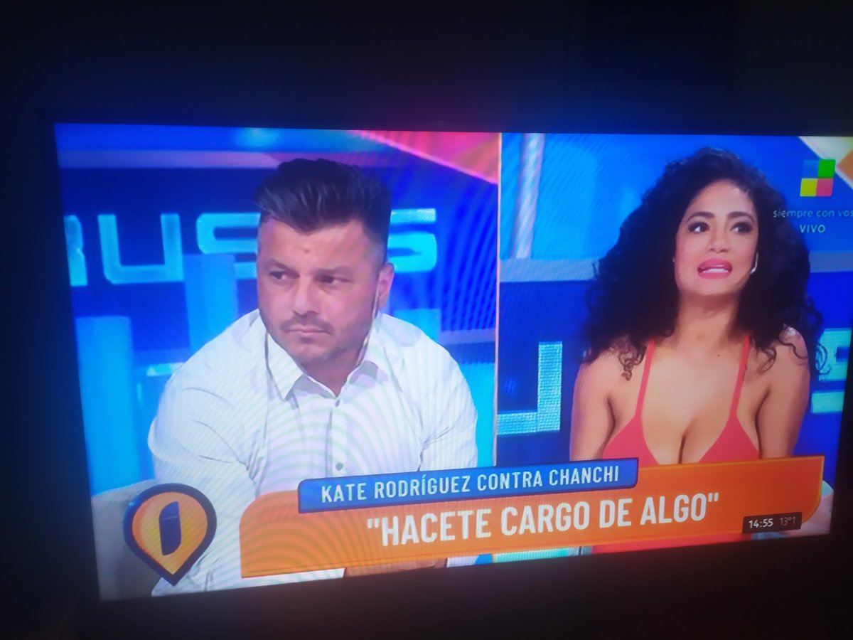 twit_run_ter42's tweet photo. Este psicópata narcisista de #chanchiestevez tiene un hijo? Mamita, la maldad que le va a inculcar, que Dios nos proteja de esos de esos especímenes. Aguante #katerodriguez . https://t.co/13SP9aJ88x