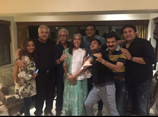 AATISHKAPADIA's tweet photo. Scrolling down the memory lane, today popped up this best one - with my greatest team ever from the most epic show - SBvsSB. A lot changed except the love and the bonding of Sarabhais. Actually that has also , it’s stronger n much more than ever before❤️ https://t.co/1uI7ja3qyH