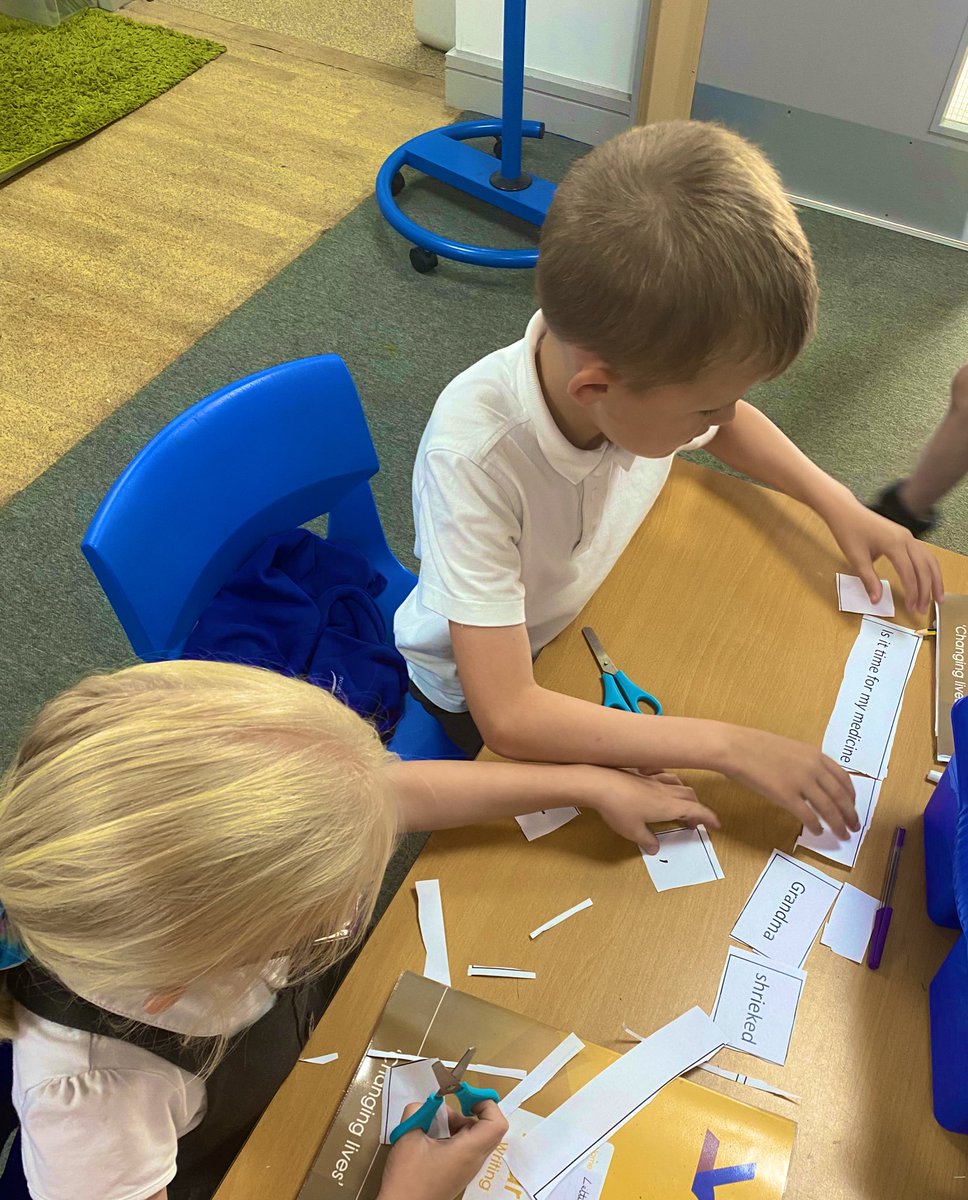 EPA_Y1_Y2's tweet photo. #EPAOctopus Class were using inverted commas to show direct speech in their #EPAWriting today #JumpStartWritingGame #TalkforWriting @DeltaEstcourt https://t.co/pOBMN9pACh