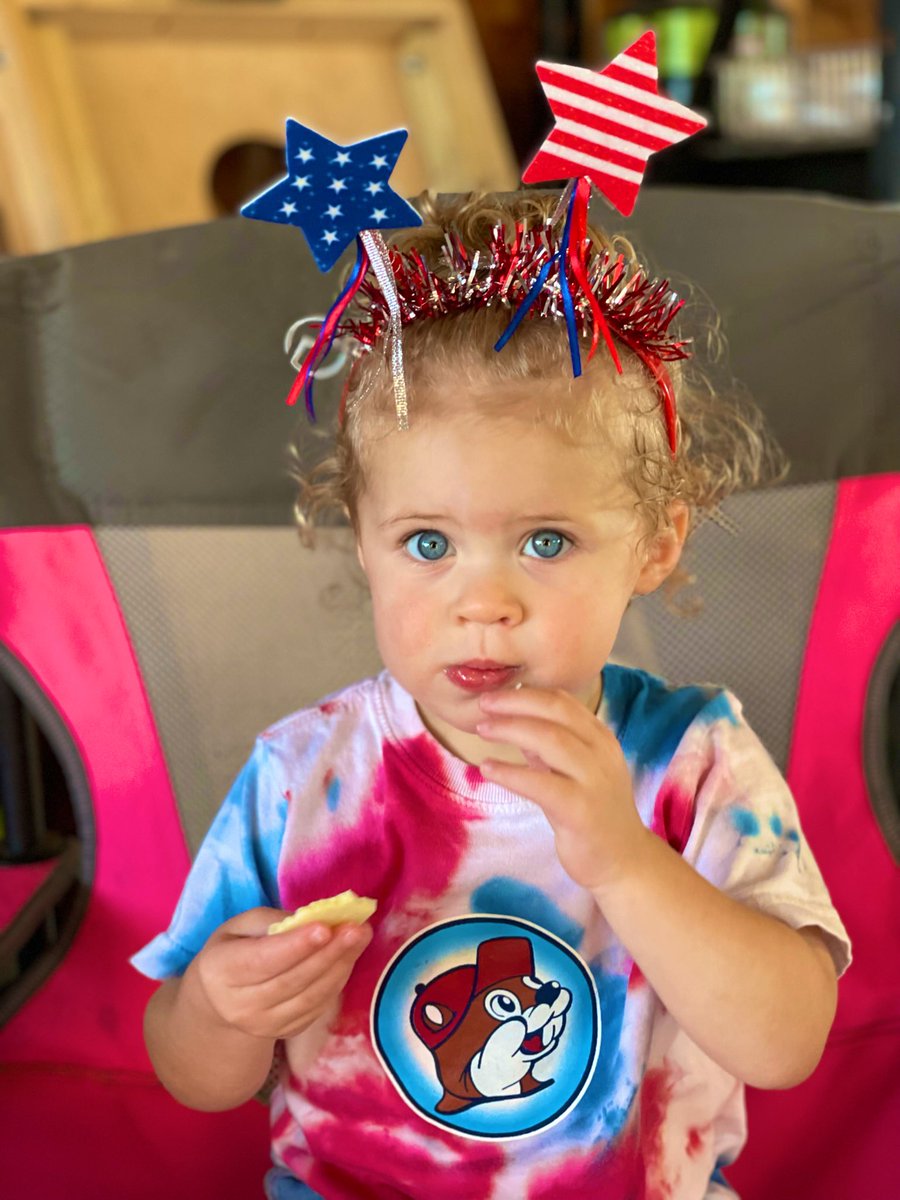 God Bless America!!! Happy 4th of July!!! ❤️🤍💙🇺🇸🥰