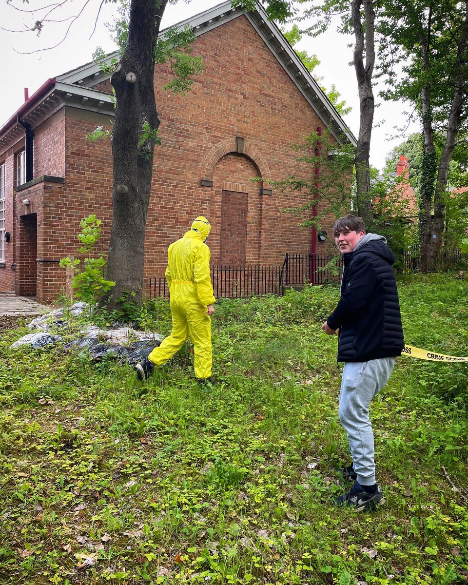 gary_rose's tweet image. Why wouldn’t Lewis be walking around the school in a hazmat suit carrying a pick axe?

This week Year 12 @pearsonbtec #BTECCDMP are experimenting with #singlecamera techniques in the “film set” outside my classroom, ready for filming their #NetflixOriginal.