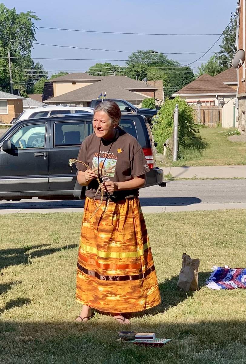 mstlewiz's tweet photo. In #CampMigizi our opening ceremony included a smudge to begin our camp with kindness, lead by Carrie-Anne Peters from Caldwell FN #GECDSBSLP2022 @gecdsbpro @ClaraHowitt @TinaDeCastro1 @brieanne_john @misscgturner  @S_A_Whittaker https://t.co/PkGKgKabWS