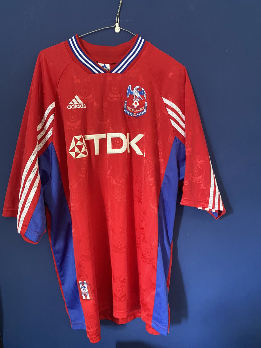 archiepatel09's tweet photo. @shirt_x 98/99 home , very good condition , XXL- £75 https://t.co/vcQkp0TQZj