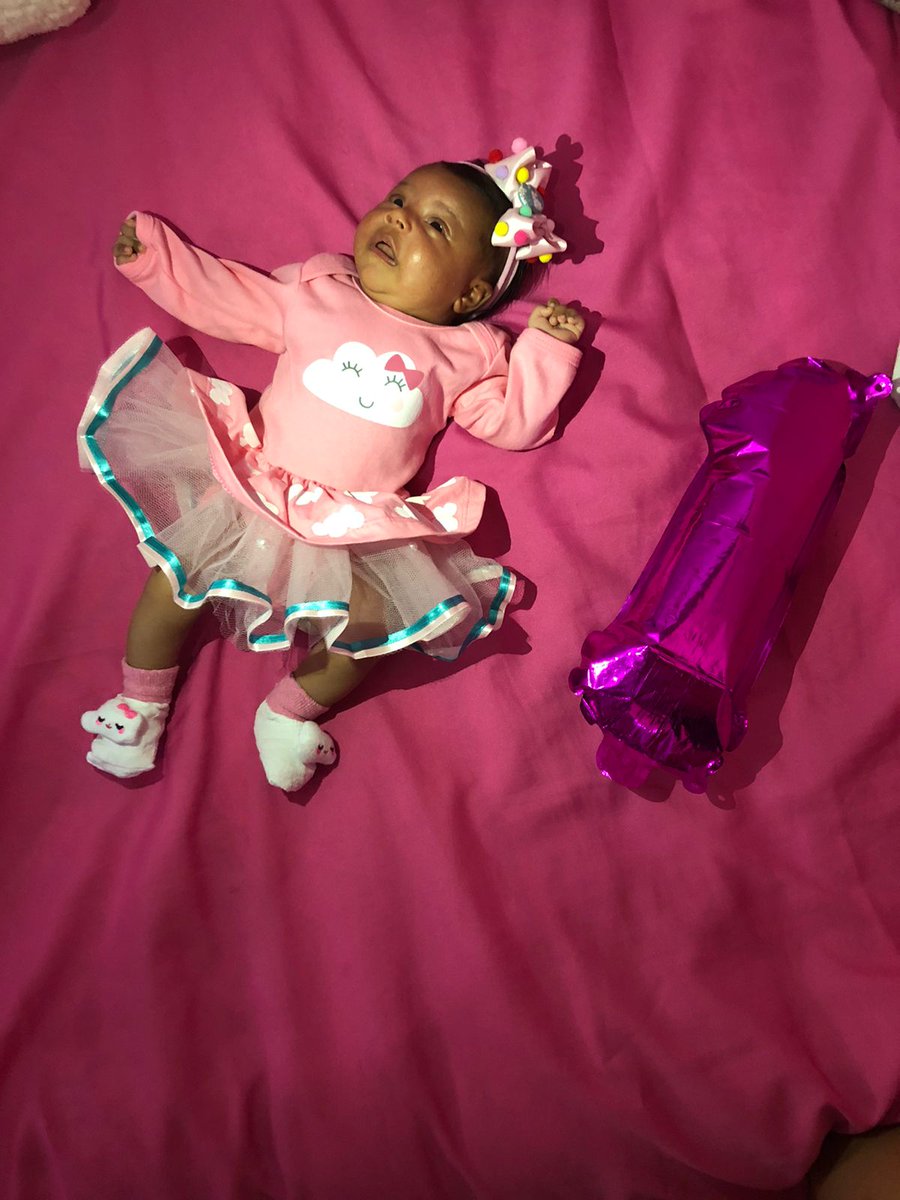 CitouMarcella's tweet photo. 1mes da minha princesa 💖🌈 https://t.co/b3OEoEBoHA