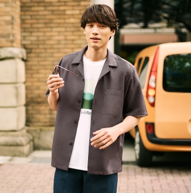 GU_SOTA0530's tweet photo. #GU 的には #ドライリラックスフィットオープンカラーシャツ 推し🎉自分的には絶対 #リアルレザーUチップシューズ 推し👍ステッチカワイイのチョイスしたい🆗この蒼汰、最近のフォトショットだよね、とってもイイ感じに撮れまくり😍
https://t.co/YqMI0RBbUR
#福士蒼汰 #fukushi_sota_official #GUMEN https://t.co/TyfJFUKwrU