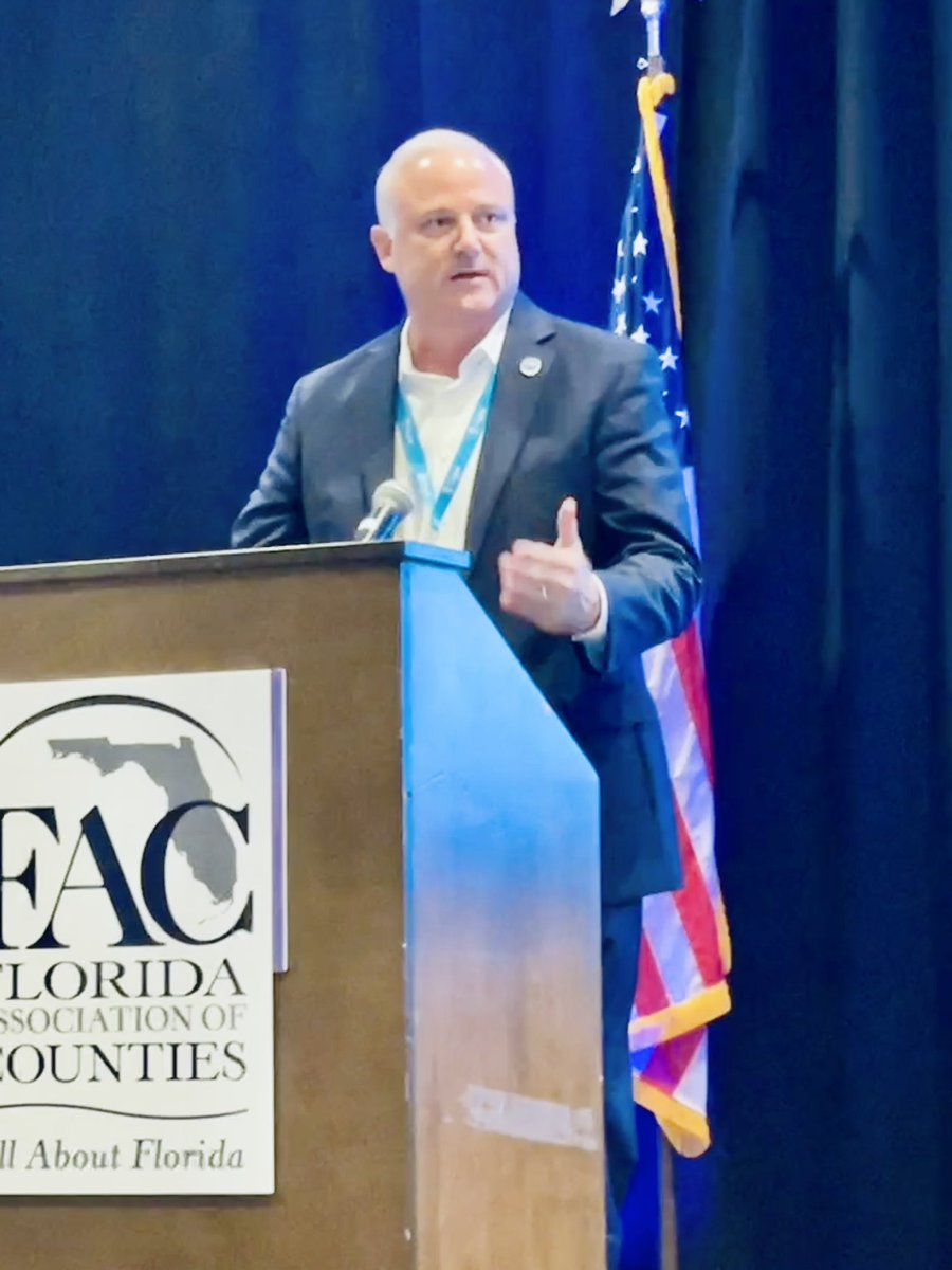 Mel_Ponder's tweet photo. Such an honor to represent @OkaloosaCounty last week at the @flcounties Annual Conference. Thanks to FAC President Ralph Thomas for the recognition as a 2022 Presidential Advocacy Award recipient advocating for home rule and local issues! https://t.co/5JwxtCX3id